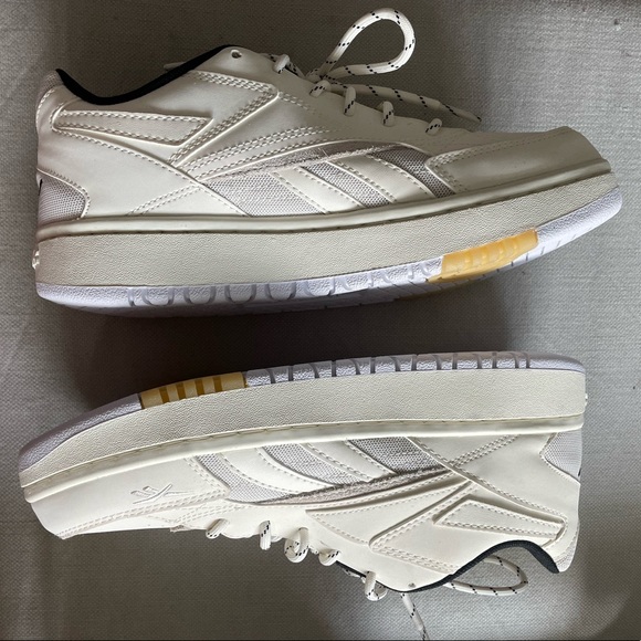 NWOT Reebok Court Double Mix Women's Sneakers - Picture 7 of 9